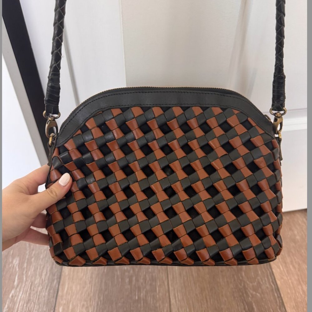 Elegant Woven Crossbody Bag - Black and Brown